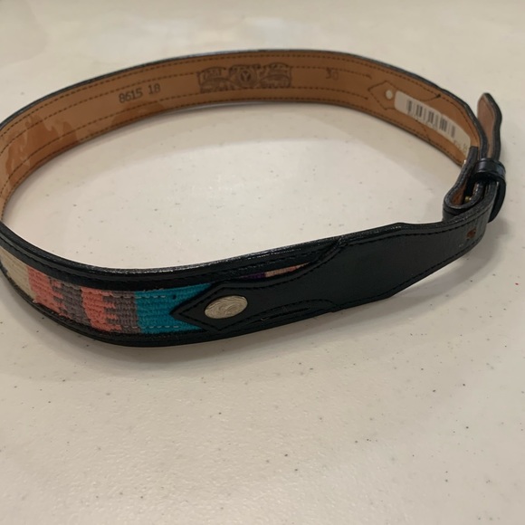 Circle Y of Yoakum. Hand Made in Texas. Leather Stitched belt. No buckle. NWT. - Picture 4 of 15